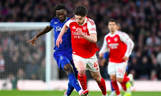 豪门悲喜夜：居莱尔后场吊射皇马4-1 阿森纳2-0 曼城1-1惨遭爆冷|联赛|西汉姆联|埃弗顿|皇家马德里|勒沃库森_新浪体育_新浪新闻